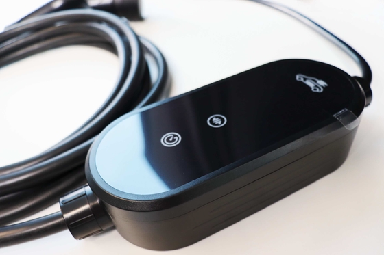 Goede prijs 3kW Portable EV Charger 16A with Adjustable Current & Delay Charging online